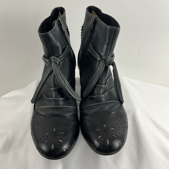 Marc Grey & Black Leather Booties w/ Eyelet Embellishments - Picture 3 of 13